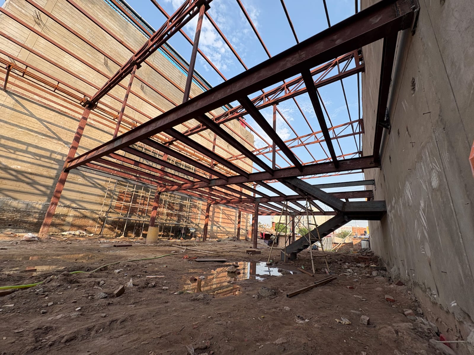 Clear-Span Heavy Steel Warehouse Skeleton